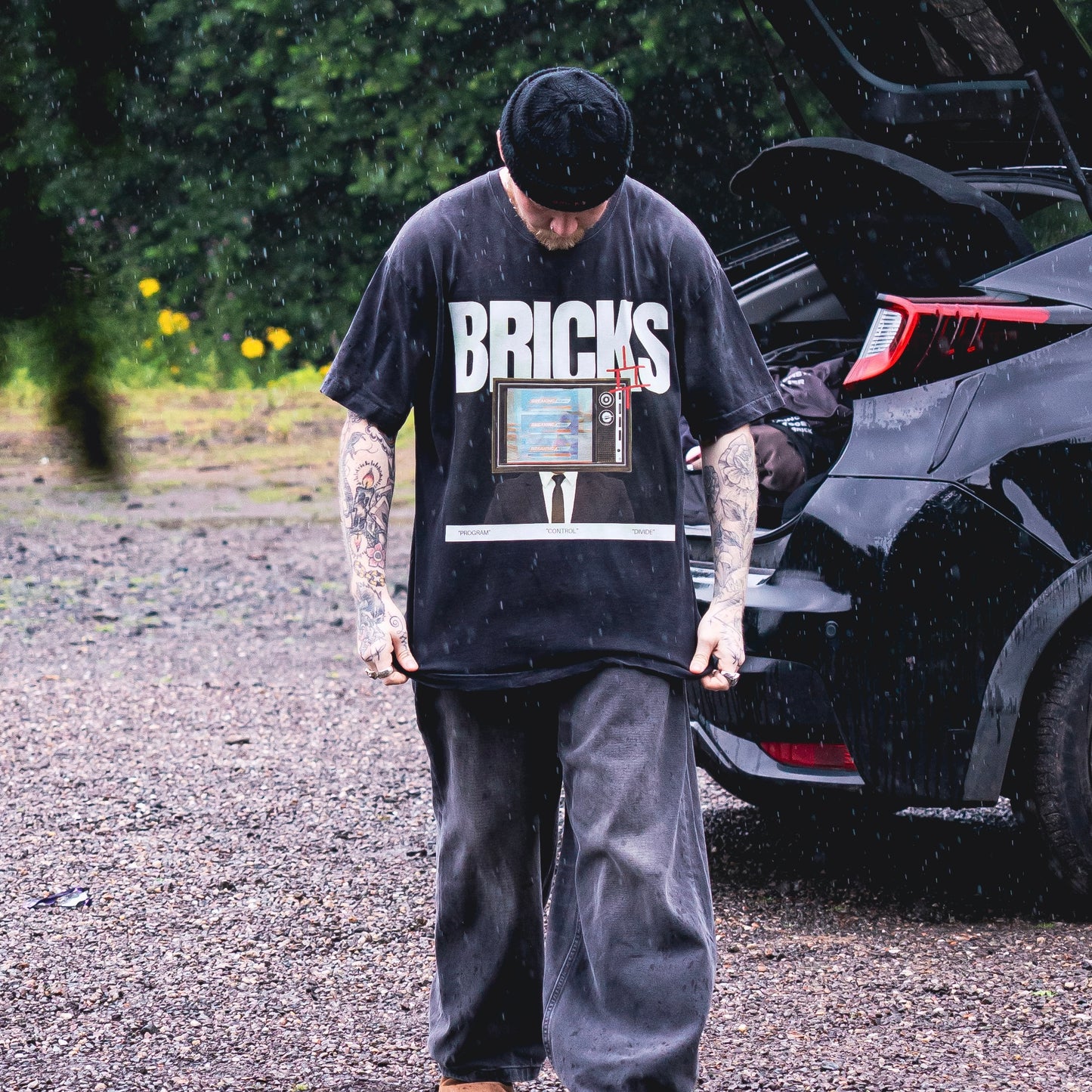 BRICKS LAMESTREAM MEDIA TEE