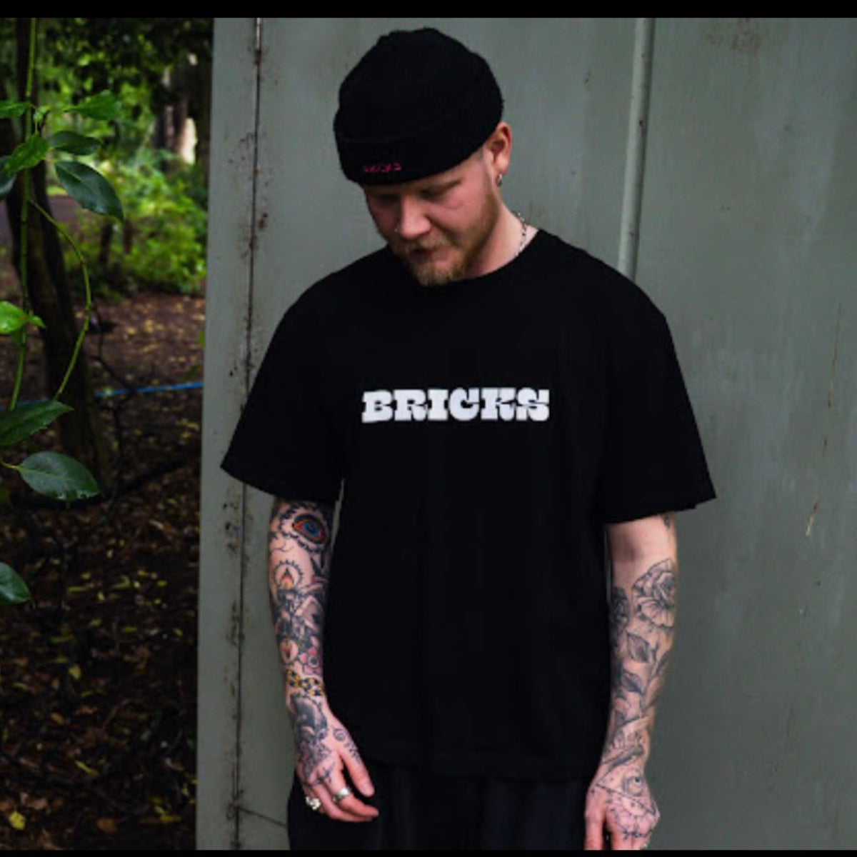 BRICKS GROOVY TEE